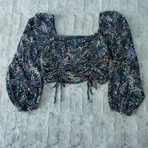 Wild Fable Floral Ruched Cropped Feminine Festival Vacation Top. Size M.